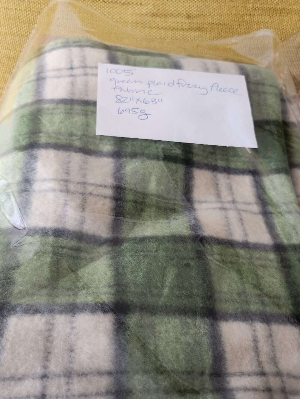 ❤️BUNDLE DEAL⬇️ 2.27 Yards – $12/Yard ($27 Total) – Green Plaid Fuzzy Fleece